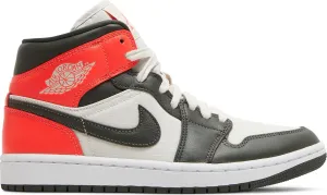 Air Jordan 1 Mid SE 'Newsprint' (W)
