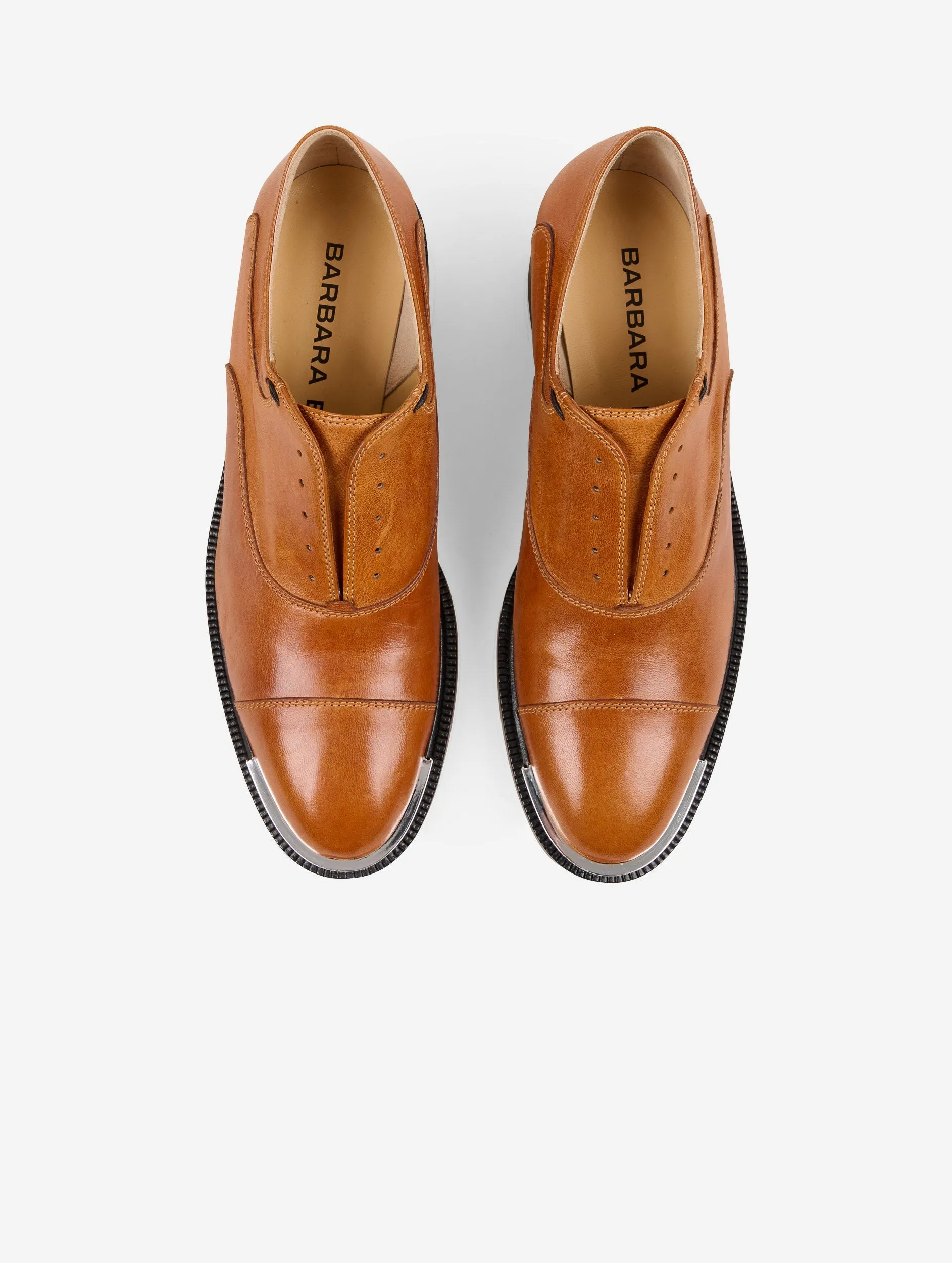 Derbies en cuir caramel