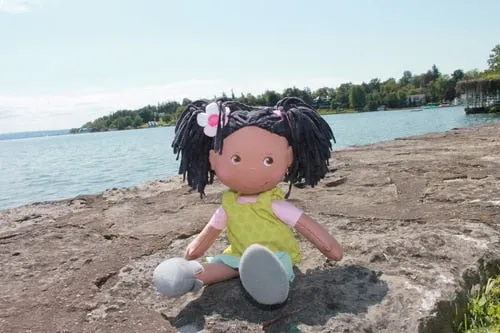 DOLL CARI