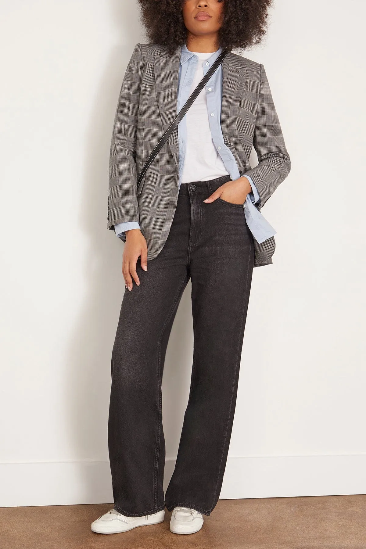 Featherweight Logan Mid-Rise Wide Leg Jean in Jet Black