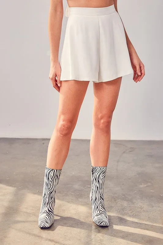 Flare Shorts In White