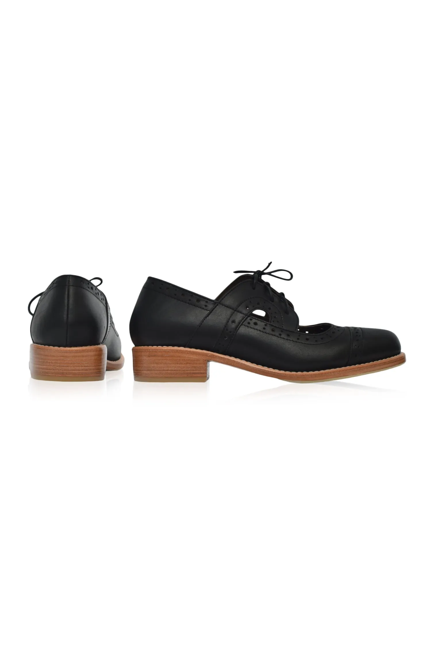 Scandinavia Leather Oxfords (Sz. 5)