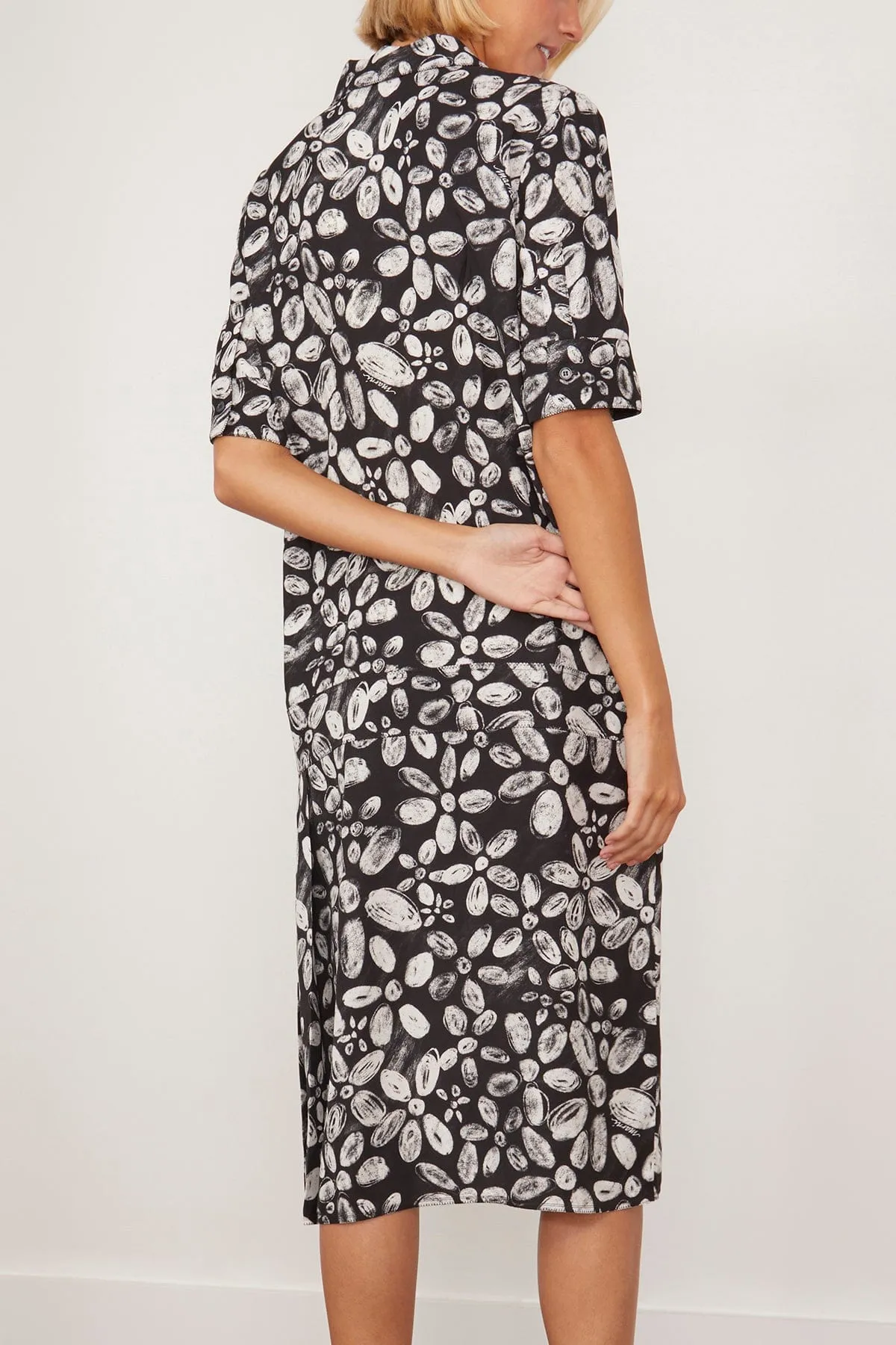 Short Sleeve Side Pleat Dress in Black