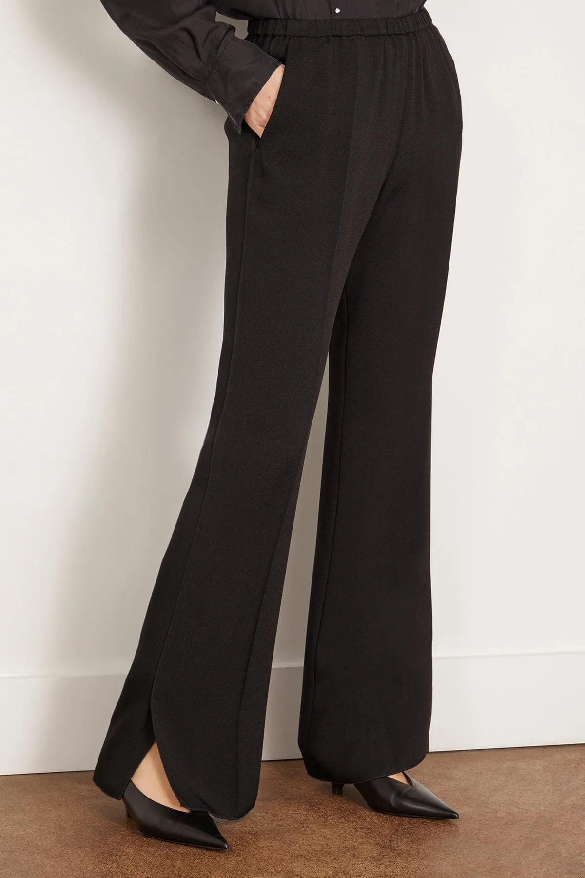 Viscose Flare Pants in Nero